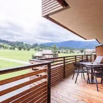 149 By Alps Appartement *