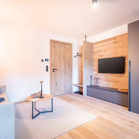 149 By Alps Apartment