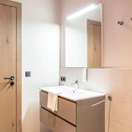 149 By Alps Apartment